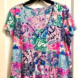 Lilly Pulitzer XL Patchwork V Neck Tee
